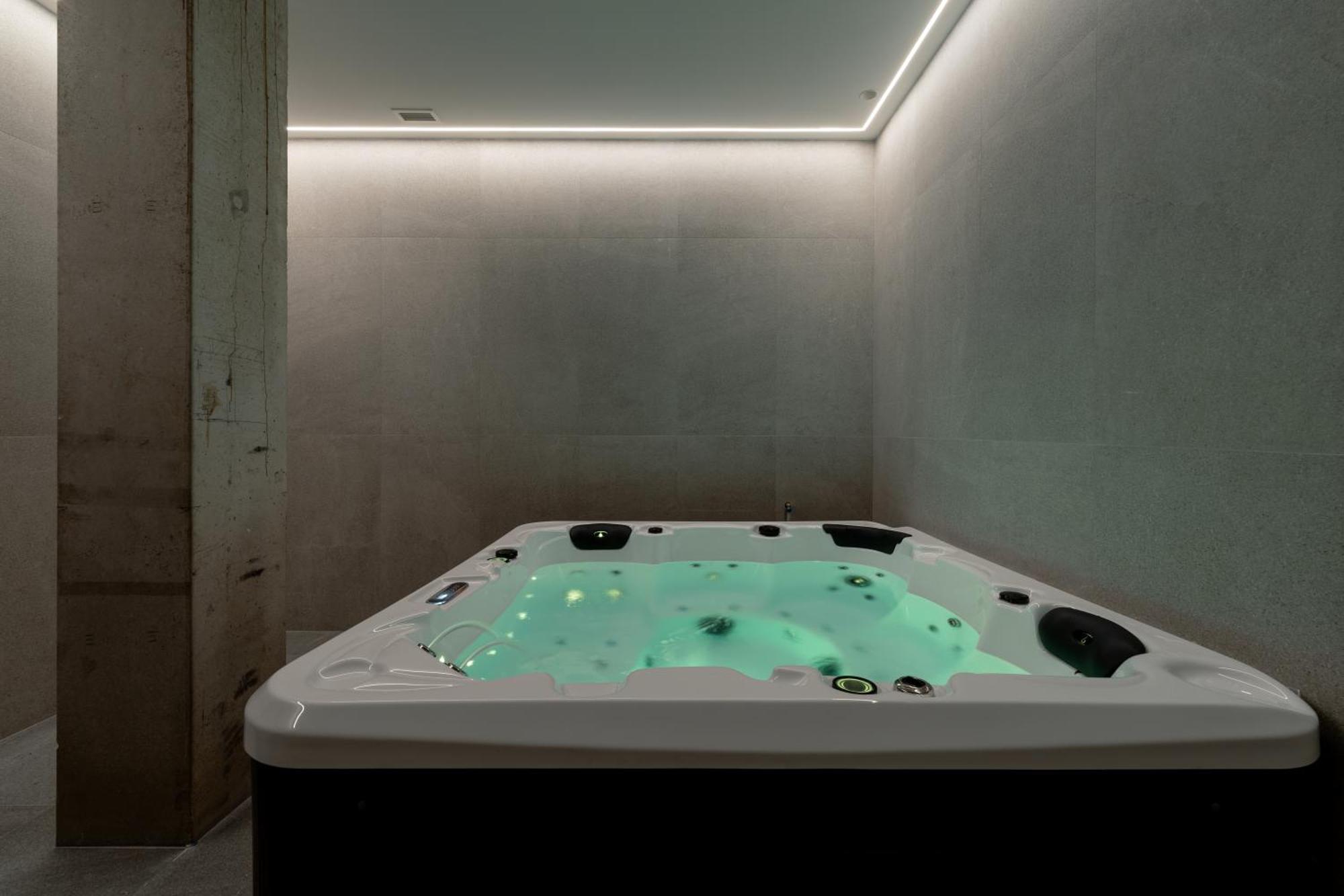Apartamentos 2H Living เลออน ภายนอก รูปภาพ